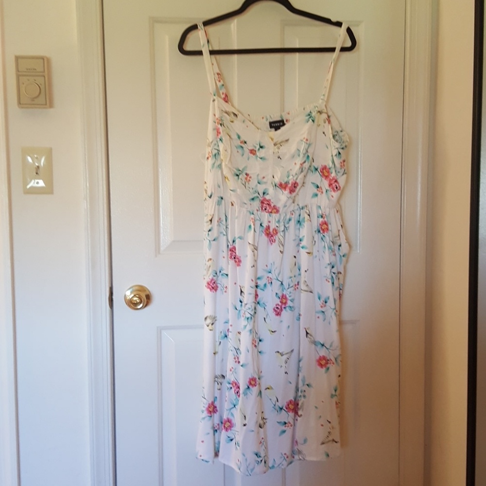 LOVELY SPRING DRESS